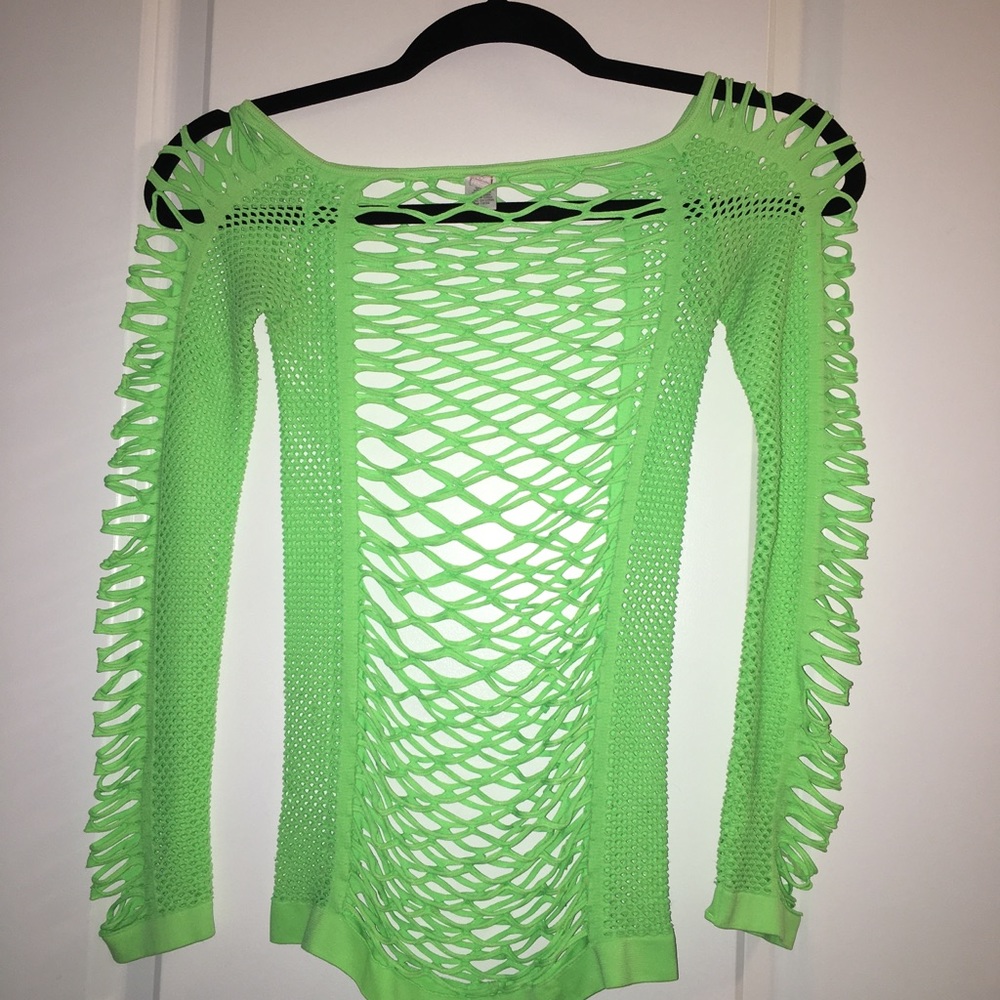 Women’s shirt